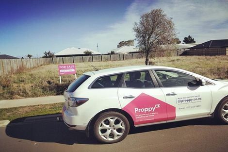 Photo of property in 6 Kahuraki Drive, Pegasus, 7612