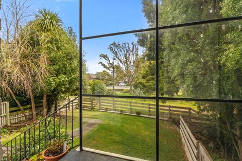 Photo of property in 9 Esher Place, Saint Martins, Christchurch, 8022