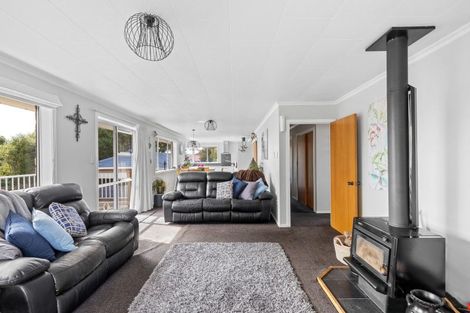 Photo of property in 26 Ngakoti Street, Urenui, 4375