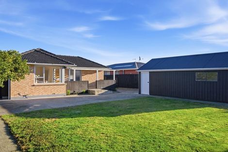 Photo of property in 51 Bickerton Street, Wainoni, Christchurch, 8061