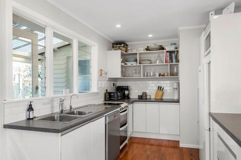 Photo of property in 1 Waipani Road, Te Atatu Peninsula, Auckland, 0610