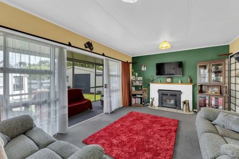 Photo of property in 25 Kapuni Street, Manaia, 4612