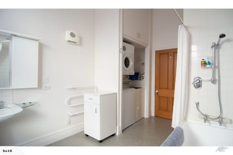 Photo of property in 19a Everton Terrace, Kelburn, Wellington, 6012