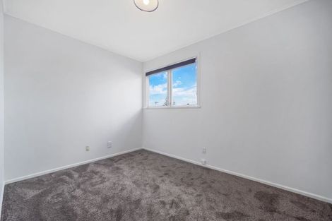 Photo of property in 19 Normandy Place, Henderson, Auckland, 0610