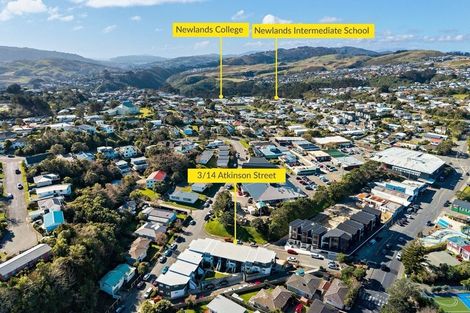 Photo of property in 3/14 Atkinson Street, Newlands, Wellington, 6037