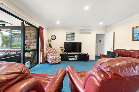 Photo of property in 6 Flora Way, Rototuna, Hamilton, 3210