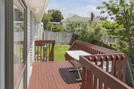 Photo of property in 5a Utting Street, Birkdale, Auckland, 0626