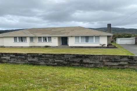 Photo of property in 5 Oxford Street, Tawa, Wellington, 5028