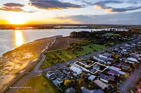 Photo of property in 399a Estuary Road, South New Brighton, Christchurch, 8062