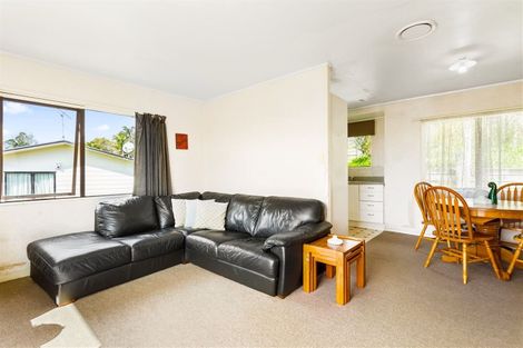 Photo of property in 8 Garton Drive, Massey, Auckland, 0614