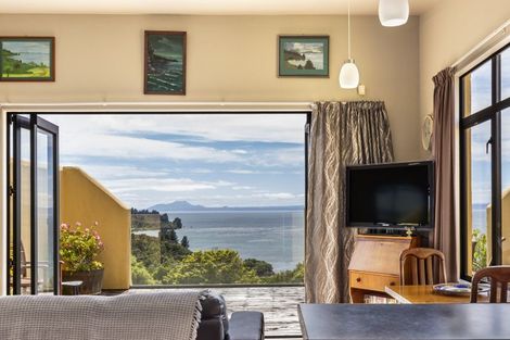 Photo of property in 18 Turangitukua Terrace, Kuratau, Turangi, 3381