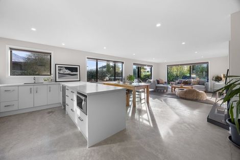 Photo of property in 3 Kirimoko Crescent, Wanaka, 9305