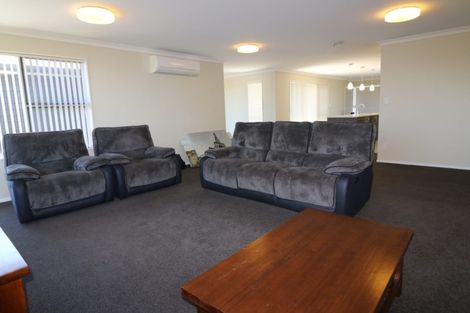 Photo of property in 12 Castleton Way, Flagstaff, Hamilton, 3210