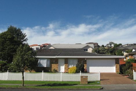 Photo of property in 2/60 Aberfeldy Avenue, Highland Park, Auckland, 2010