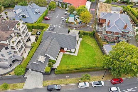 Photo of property in 12 Bassett Road, Remuera, Auckland, 1050