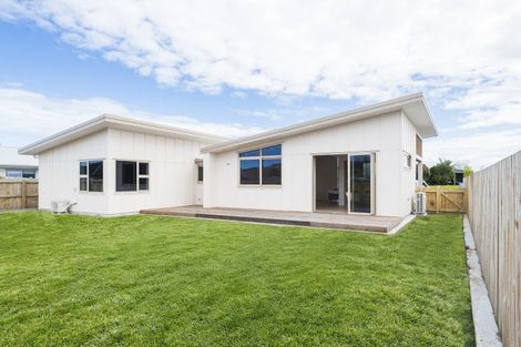 Photo of property in 23 Allan Avenue, Lytton West, 4071