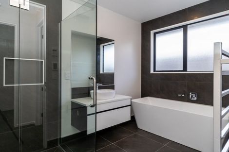 Photo of property in 16 Roys Street, Marshland, Christchurch, 8083