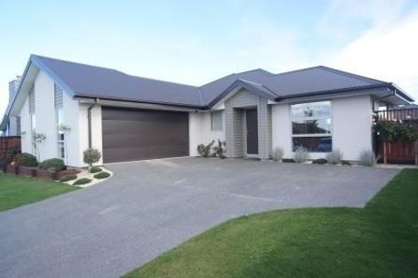 Photo of property in 22 Highgate Drive, Rangiora, 7400