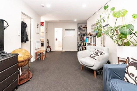 Photo of property in Terrace Heights Apartments, 2/163p The Terrace, Wellington Central, Wellington, 6011