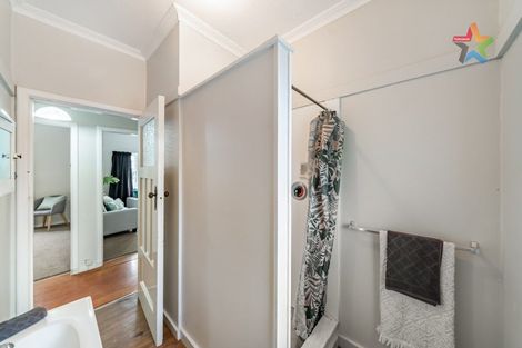 Photo of property in 20 Ludlam Crescent, Woburn, Lower Hutt, 5010