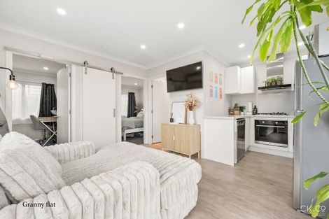 Photo of property in 87 Kirton Drive, Riverstone Terraces, Upper Hutt, 5018