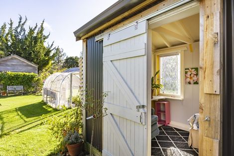 Photo of property in 14 Owen Street, Tikokino, Waipawa, 4273