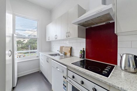 Photo of property in 142 Tinakori Road, Thorndon, Wellington, 6011