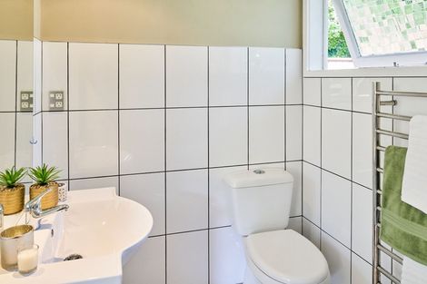 Photo of property in 25 Dell Road, Raumati South, Paraparaumu, 5032