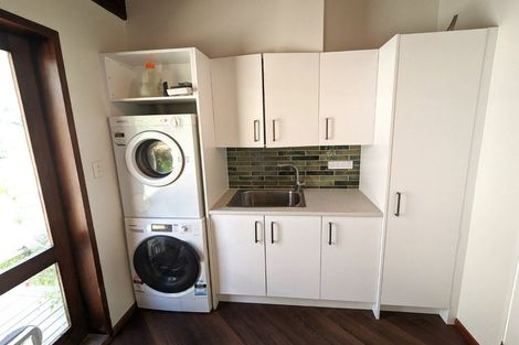 Photo of property in 7 Hillcroft Road, Horokiwi, Wellington, 5016