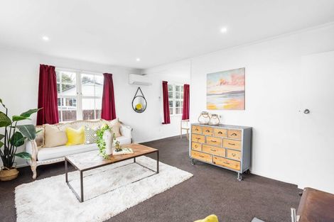 Photo of property in 15 Frostbite Place, Ranui, Auckland, 0612