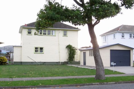 Photo of property in 39 Chapman Crescent, Naenae, Lower Hutt, 5011