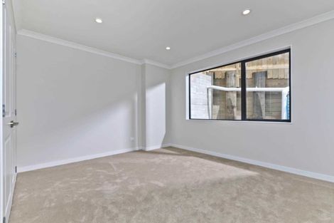 Photo of property in 30 Para Close, Fairview Heights, Auckland, 0632