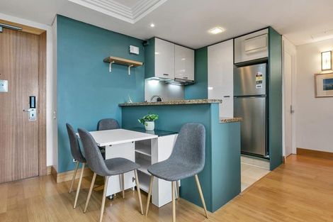 Photo of property in The Metropolis Apartments, 2914/1 Courthouse Lane, Auckland Central, Auckland, 1010