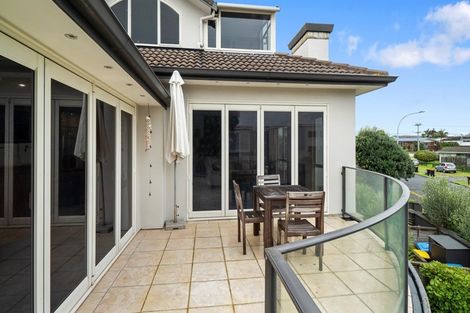 Photo of property in 2 Gordon Road, Mount Maunganui, 3116