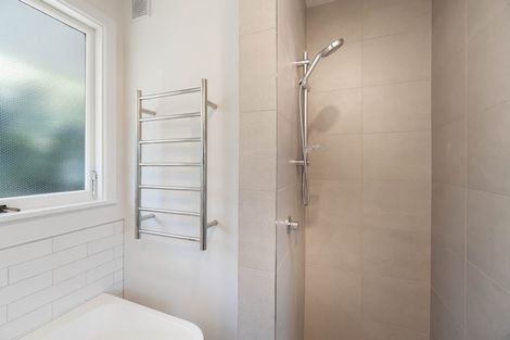 Photo of property in 136 Dyers Pass Road, Cashmere, Christchurch, 8022