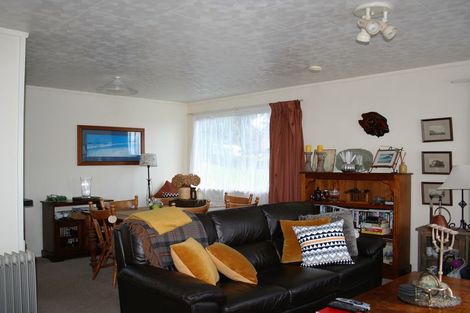 Photo of property in 1/78 Chilcott Road, Henderson, Auckland, 0612