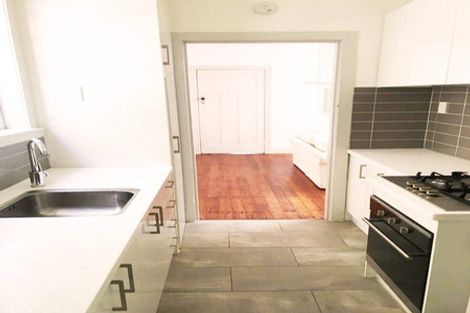 Photo of property in 4b Railway Street, Newmarket, Auckland, 1023