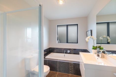 Photo of property in 43 Makawe Roa Street, Marshland, Christchurch, 8083