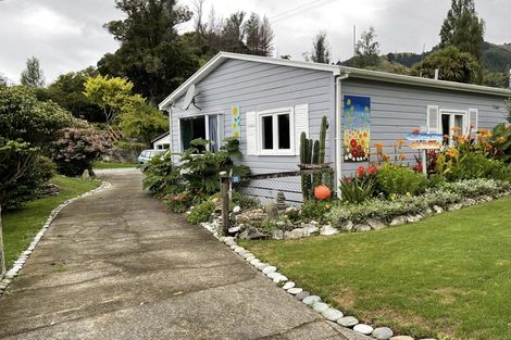 Photo of property in 23 Haile Lane, Pohara, Takaka, 7183