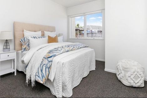 Photo of property in 2/8 Paul Place, Pakuranga, Auckland, 2010