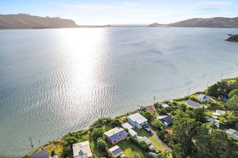 Photo of property in 78 Otakou Golf Course Road, Otakou, Dunedin, 9077