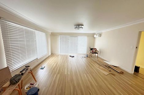 Photo of property in 1/204 Edmonton Road, Te Atatu South, Auckland, 0610