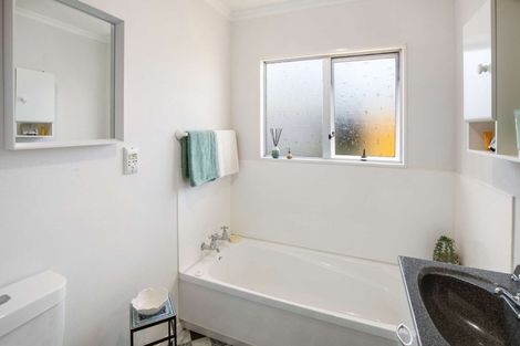 Photo of property in 60e Winchester Street, Levin, 5510