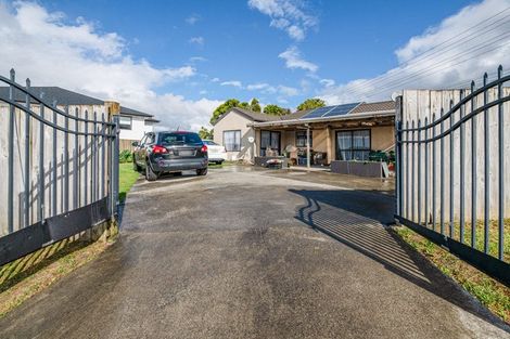Photo of property in 74 Hetherington Road, Ranui, Auckland, 0612