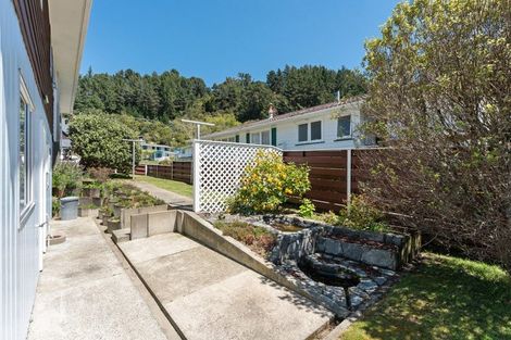 Photo of property in 1 Dunrobin Grove, Silverstream, Upper Hutt, 5019