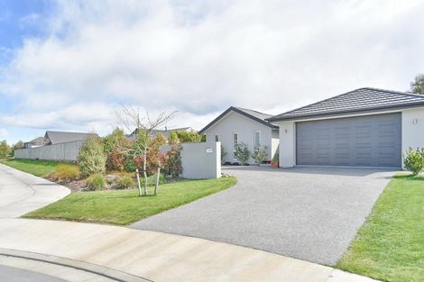 Photo of property in 28 Chesterfield Place, Rangiora, 7400
