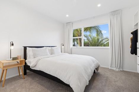 Photo of property in 25 Garden Terrace, Pukekohe, 2120