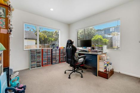 Photo of property in 11 Tee Point, Red Beach, 0932