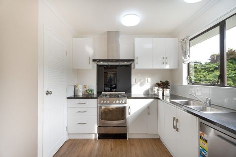 Photo of property in 11 Renoir Avenue, Belmont, Lower Hutt, 5010