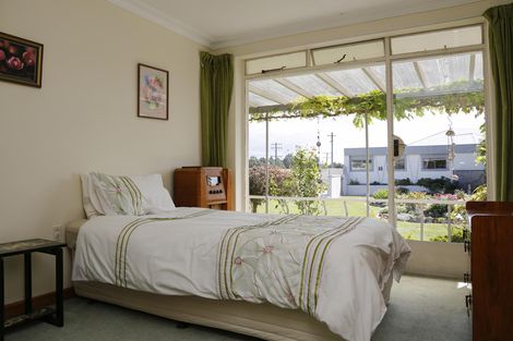 Photo of property in 1 Weston Road, Holmes Hill, Oamaru, 9401